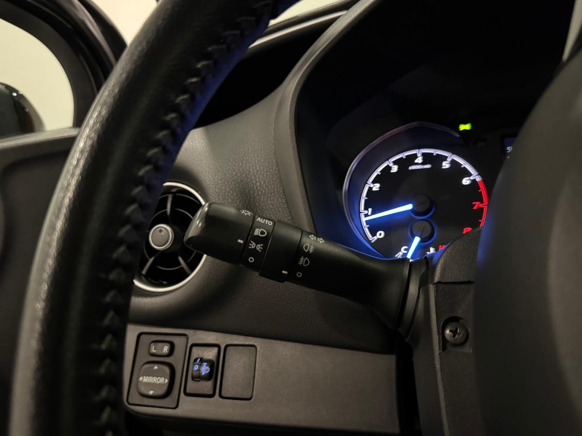 toyota-yaris-2018-gasolina-1496cc