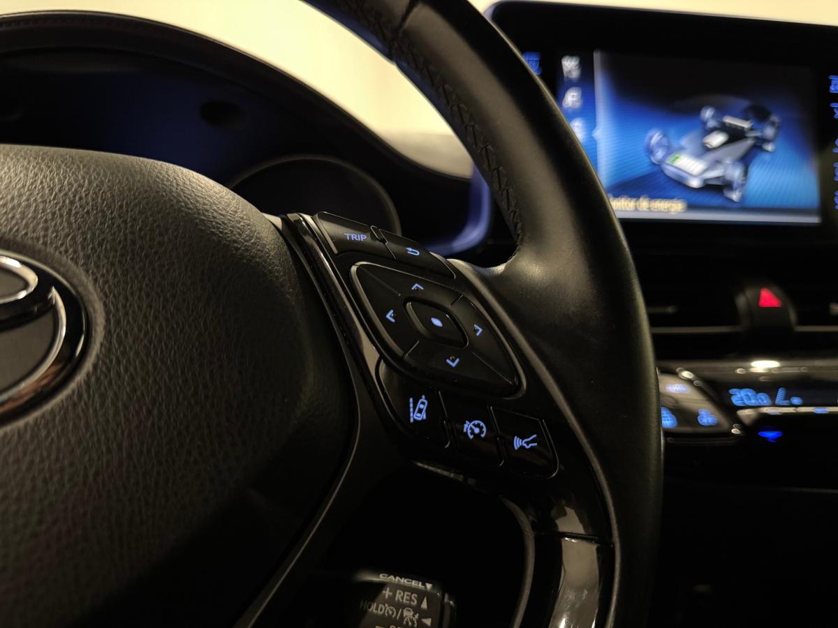 toyota-c-hr-2016-hibrido-a-gasolina-1798cc