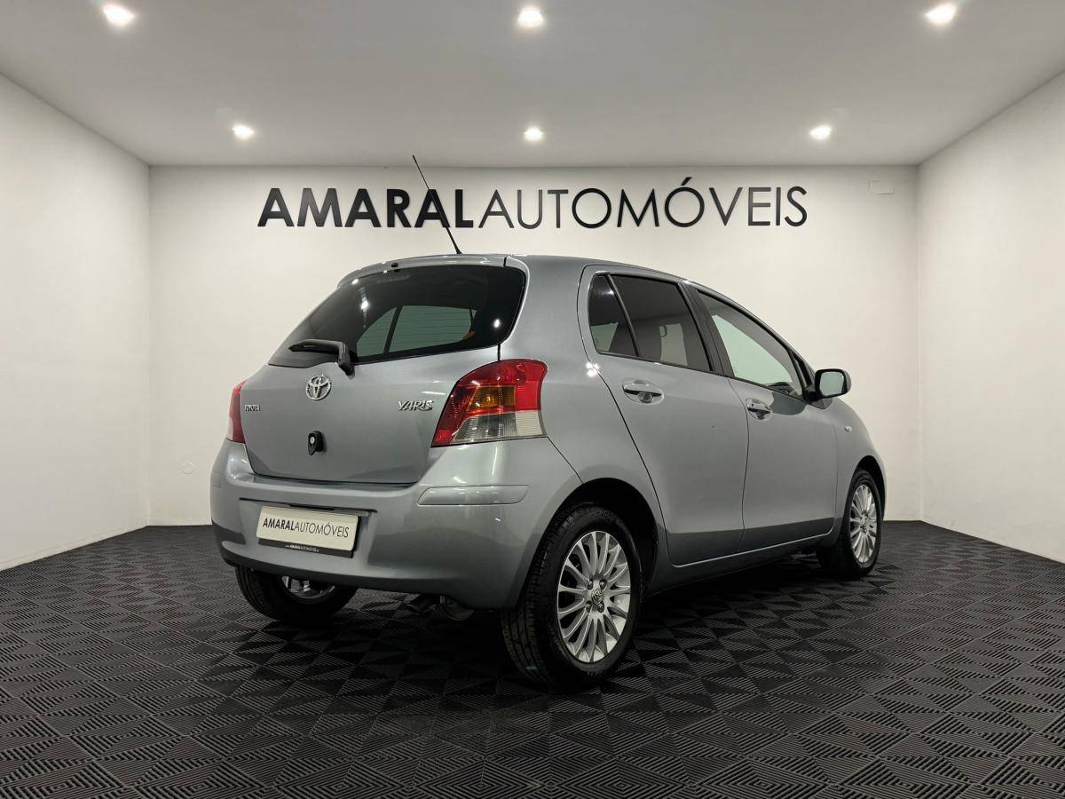 toyota-yaris-2009-diesel-1364cc