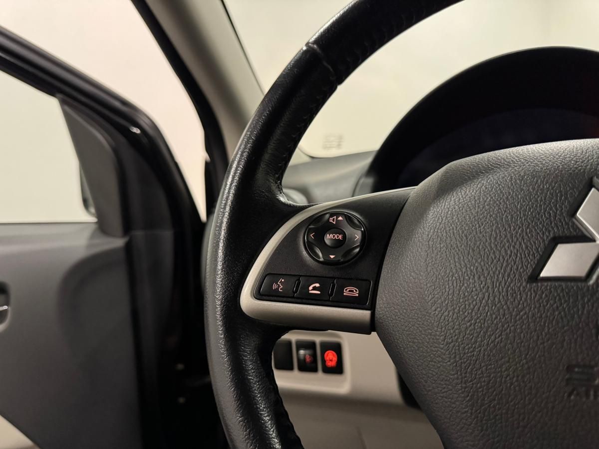mitsubishi-space-star-2014-gasolina-1193cc