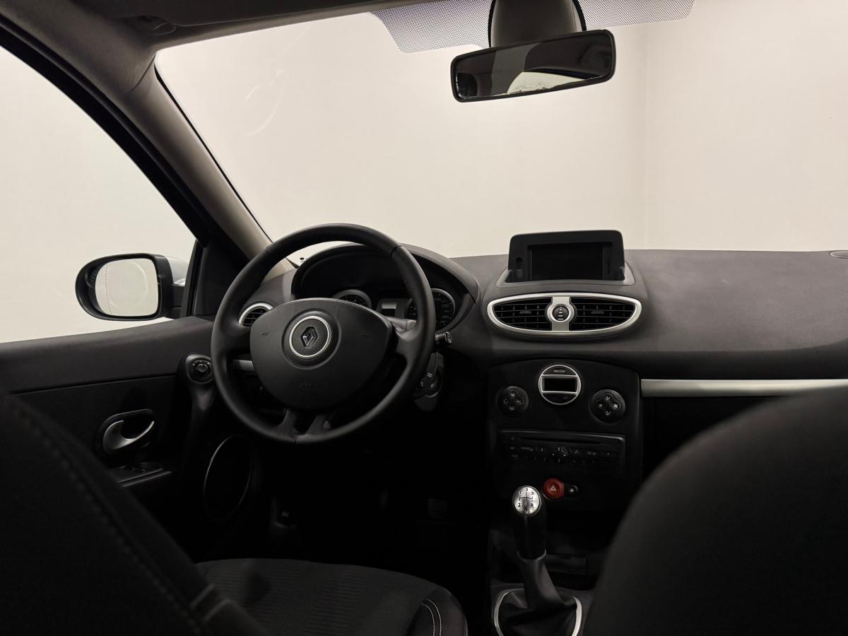 renault-clio-2010-gasolina-1149cc