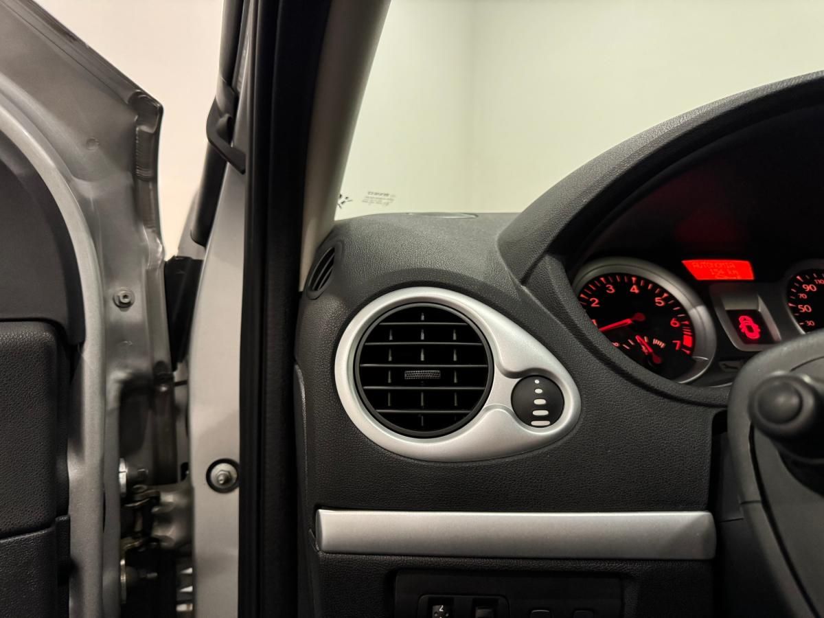 renault-clio-2010-gasolina-1149cc