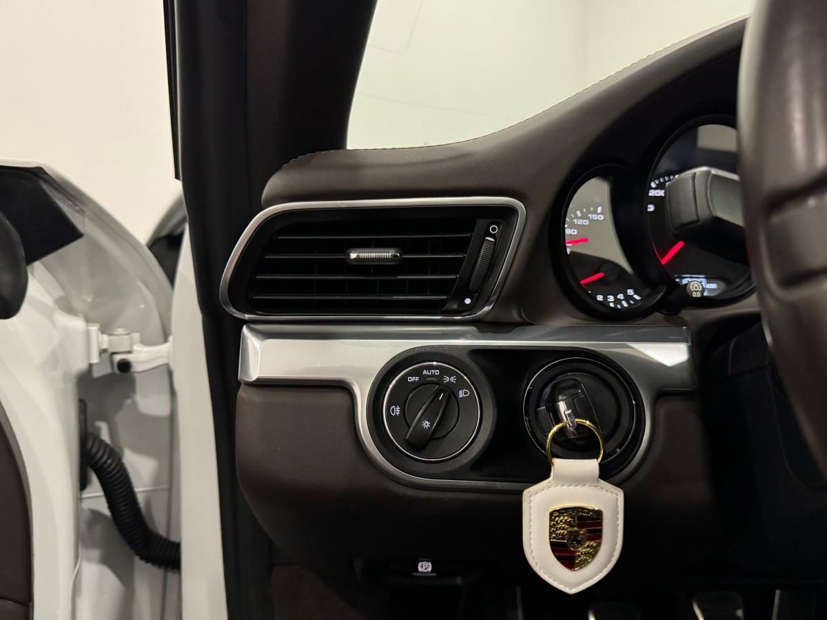 porsche-991-2013-gasolina-3436cc