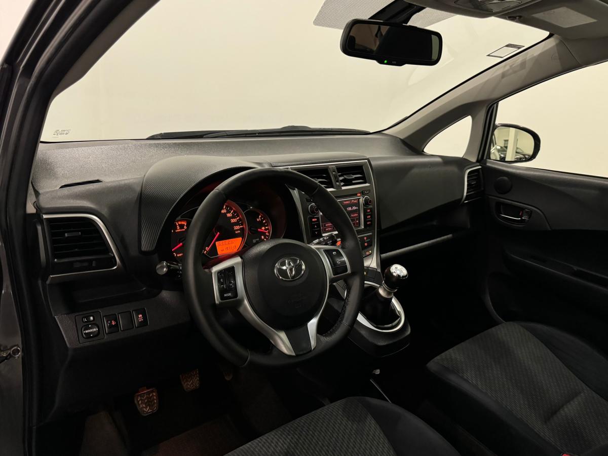 toyota-verso-s-2011-diesel-1364cc