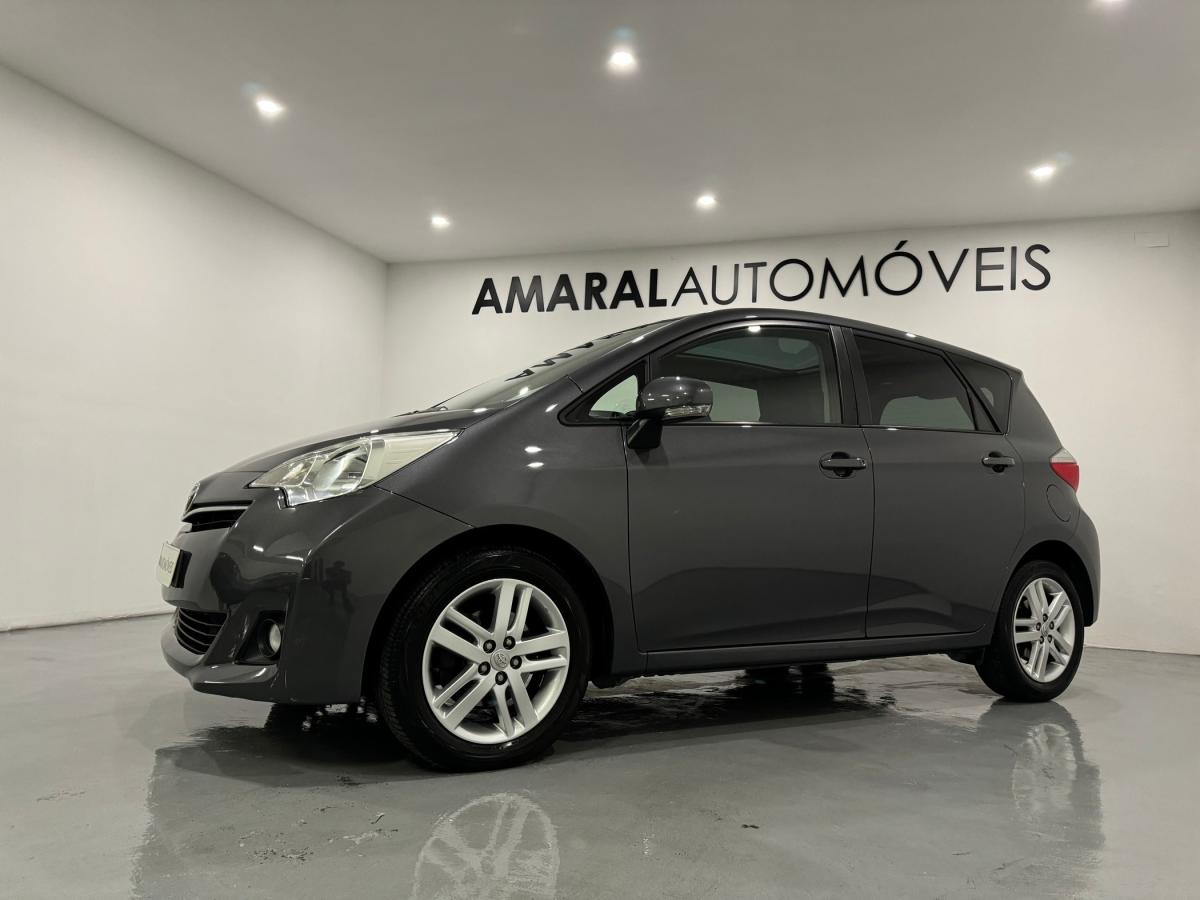 toyota-verso-s-2011-diesel-1364cc