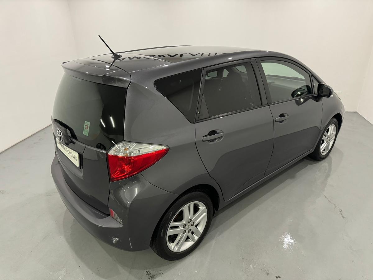 toyota-verso-s-2011-diesel-1364cc