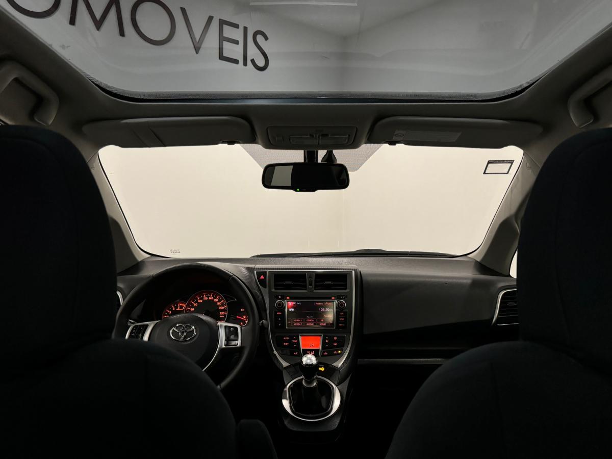 toyota-verso-s-2011-diesel-1364cc