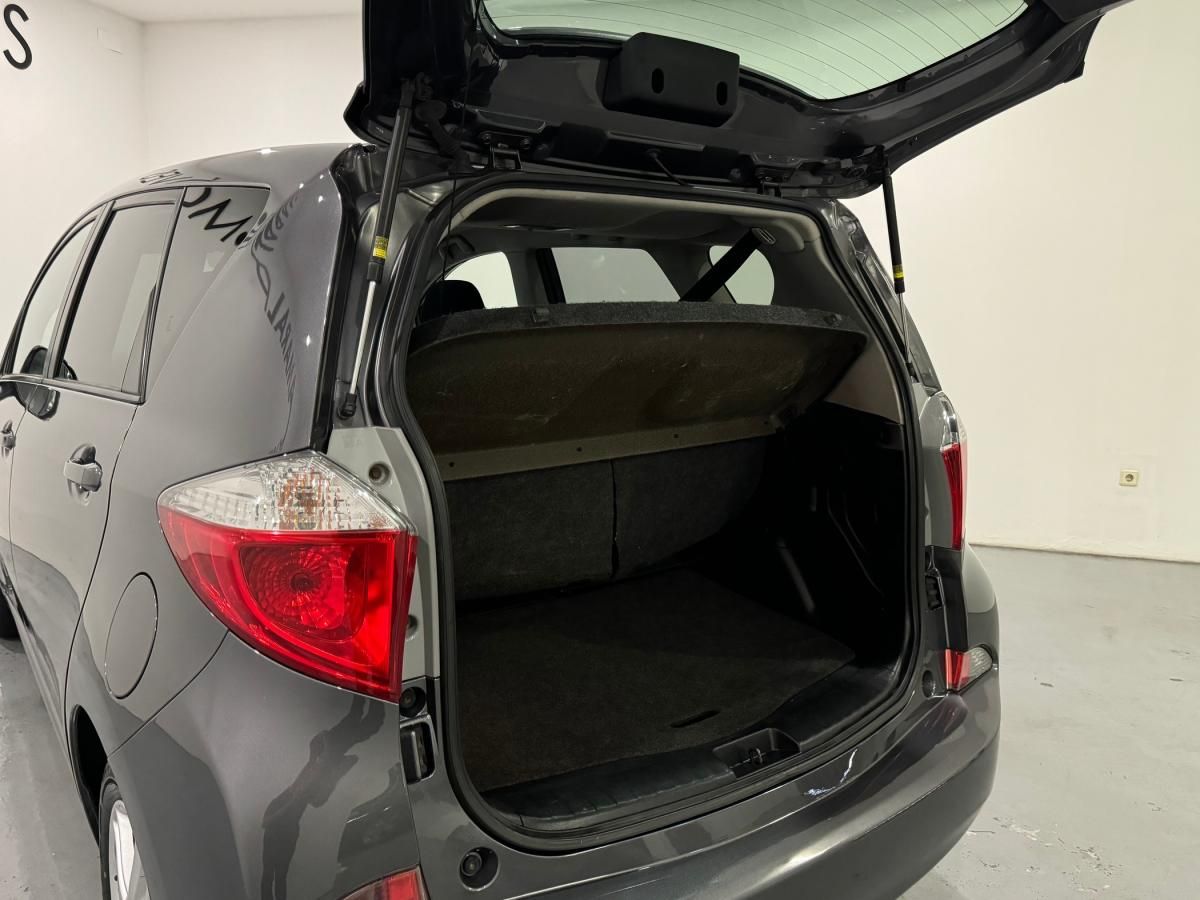 toyota-verso-s-2011-diesel-1364cc
