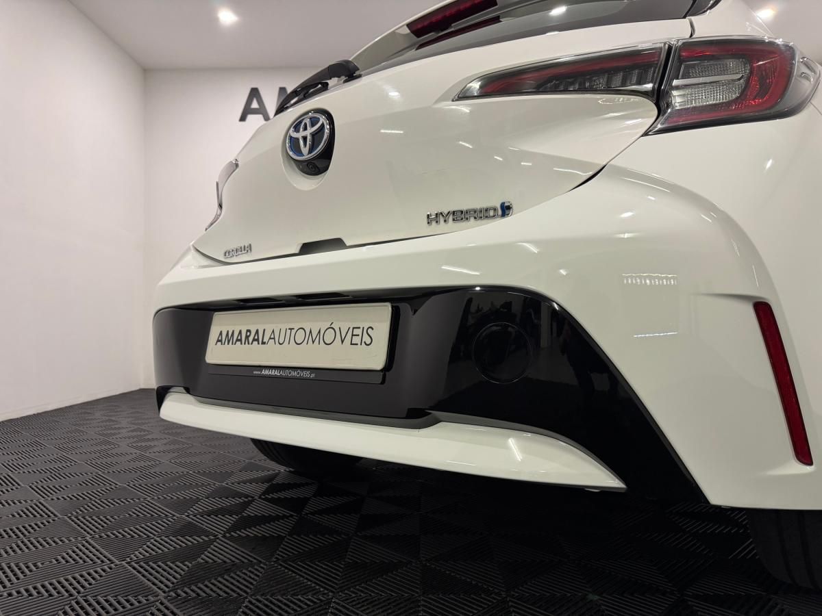 toyota-corolla-2021-hibrido-a-gasolina-1798cc