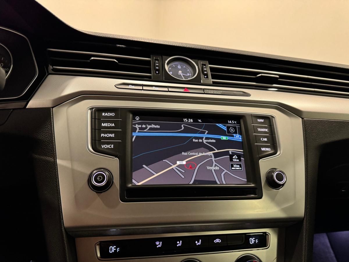 volkswagen-passat-variant-2015-diesel-1598cc