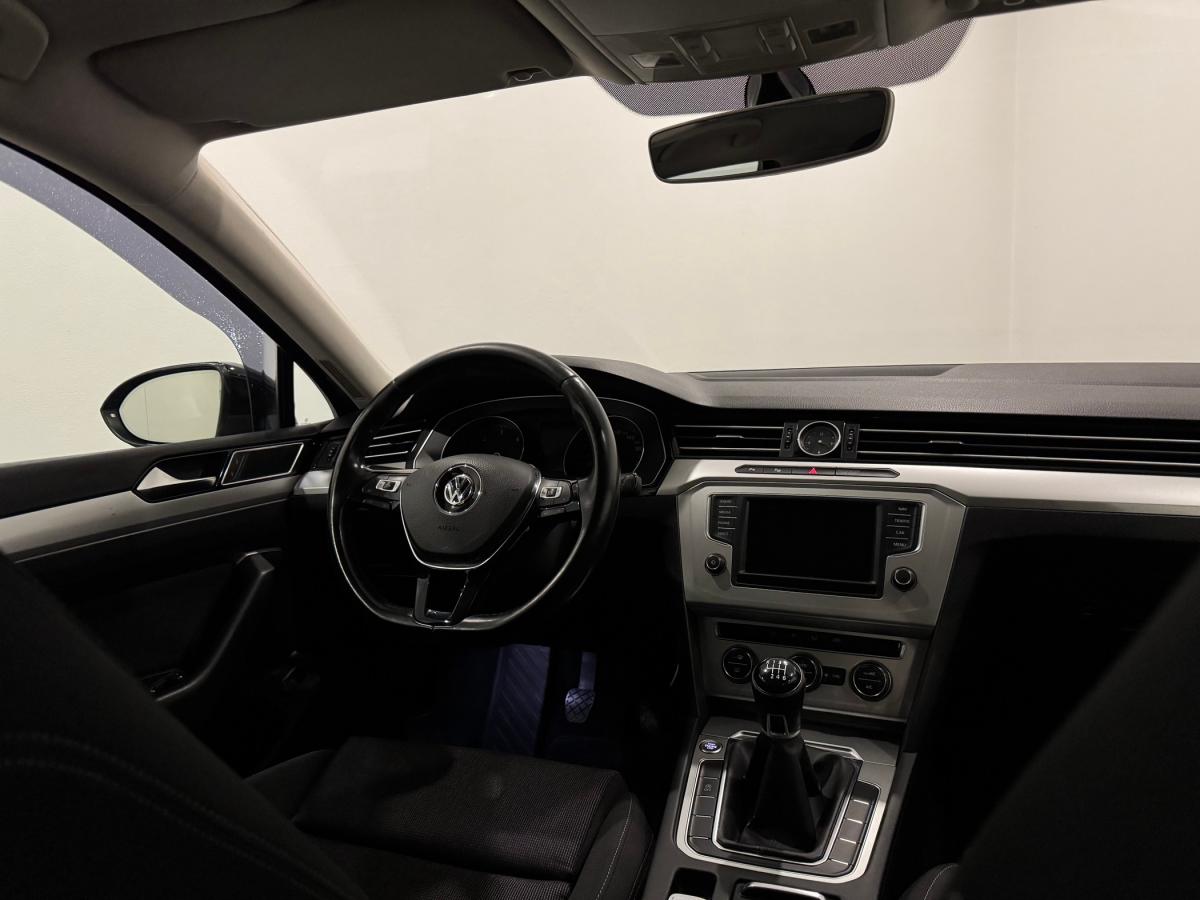 volkswagen-passat-variant-2015-diesel-1598cc