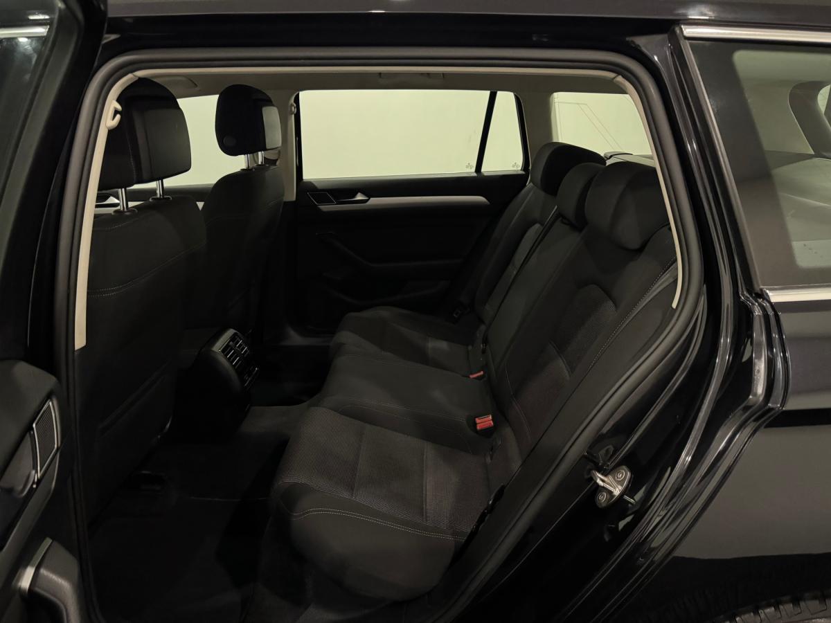 volkswagen-passat-variant-2015-diesel-1598cc
