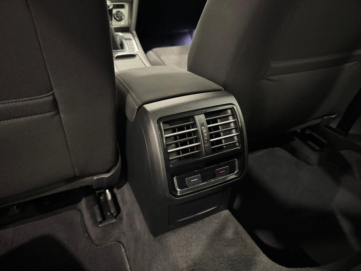 volkswagen-passat-variant-2015-diesel-1598cc