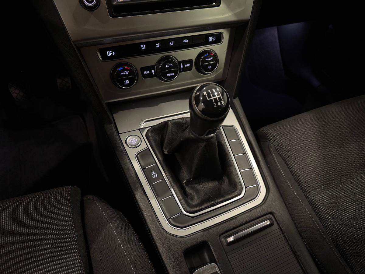 volkswagen-passat-variant-2015-diesel-1598cc