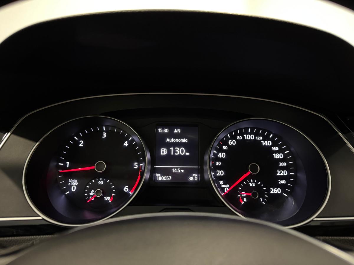 volkswagen-passat-variant-2015-diesel-1598cc