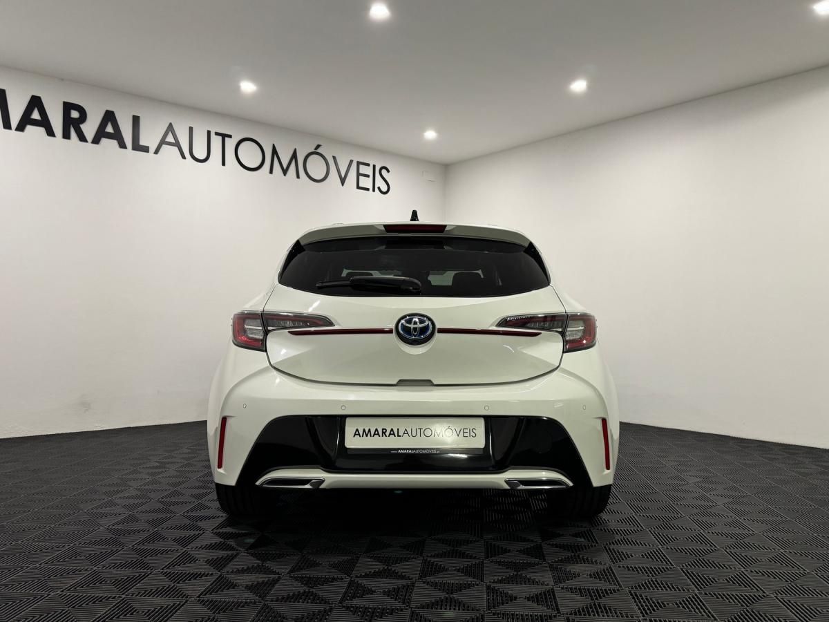 toyota-corolla-2019-hibrido-a-gasolina-1987cc