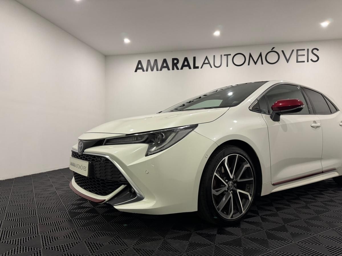 toyota-corolla-2019-hibrido-a-gasolina-1987cc