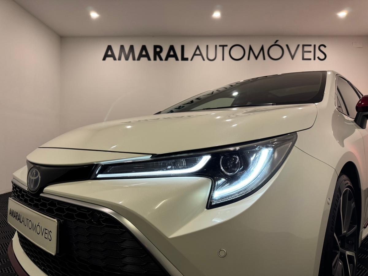 toyota-corolla-2019-hibrido-a-gasolina-1987cc