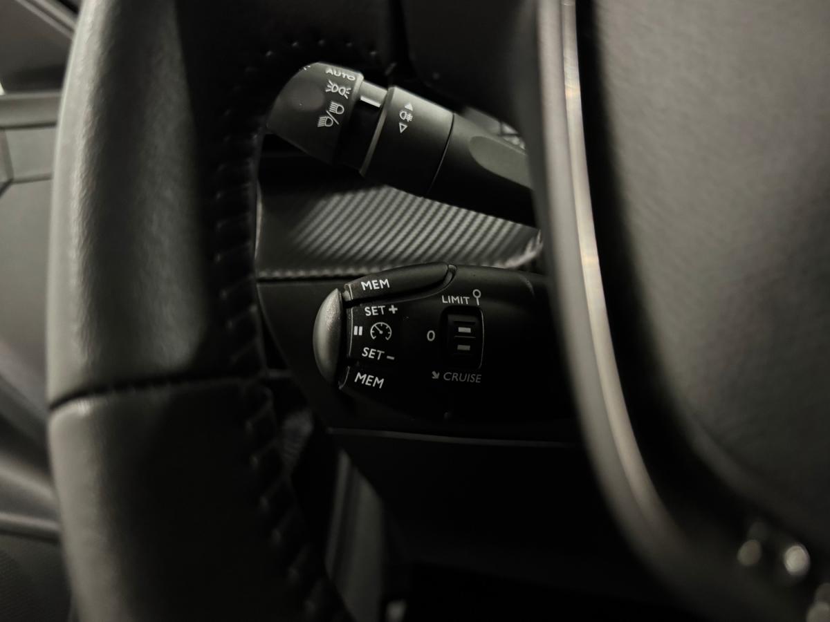 peugeot-208-2023-eletrico-0cc