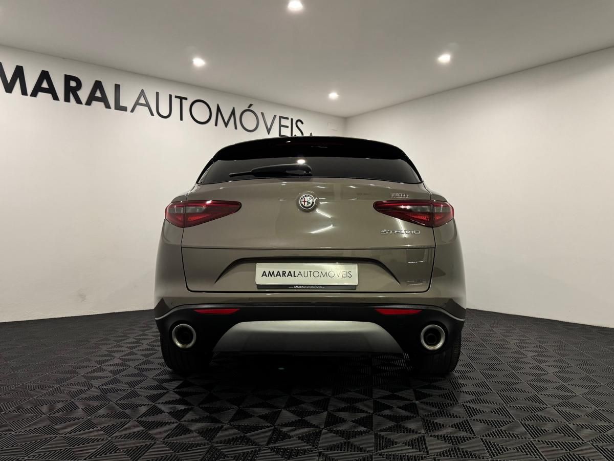 alfa-romeo-stelvio-2018-diesel-2143cc