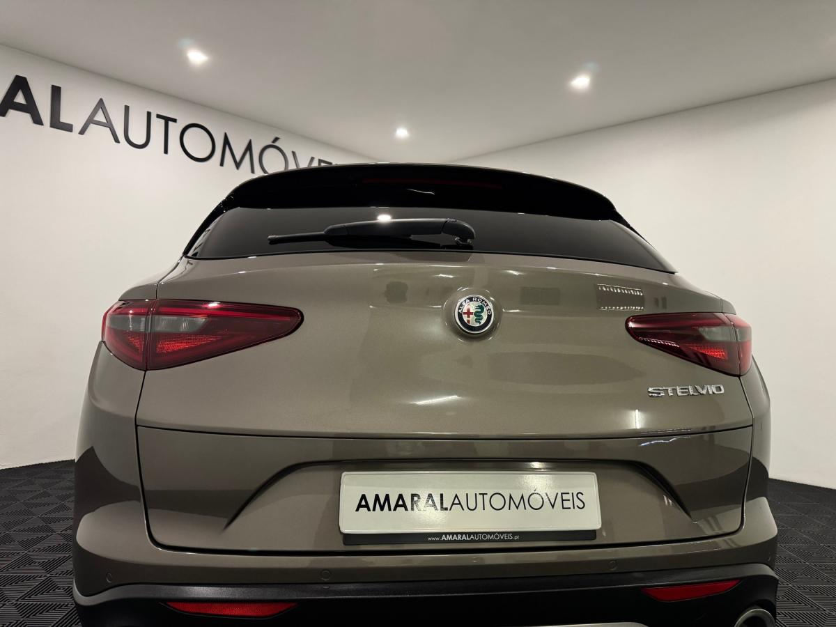 alfa-romeo-stelvio-2018-diesel-2143cc