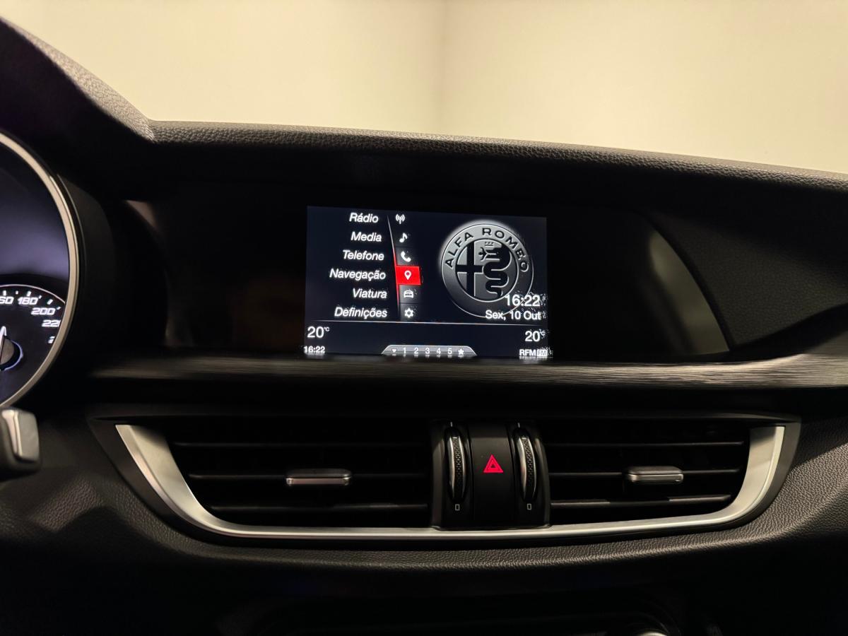 alfa-romeo-stelvio-2018-diesel-2143cc