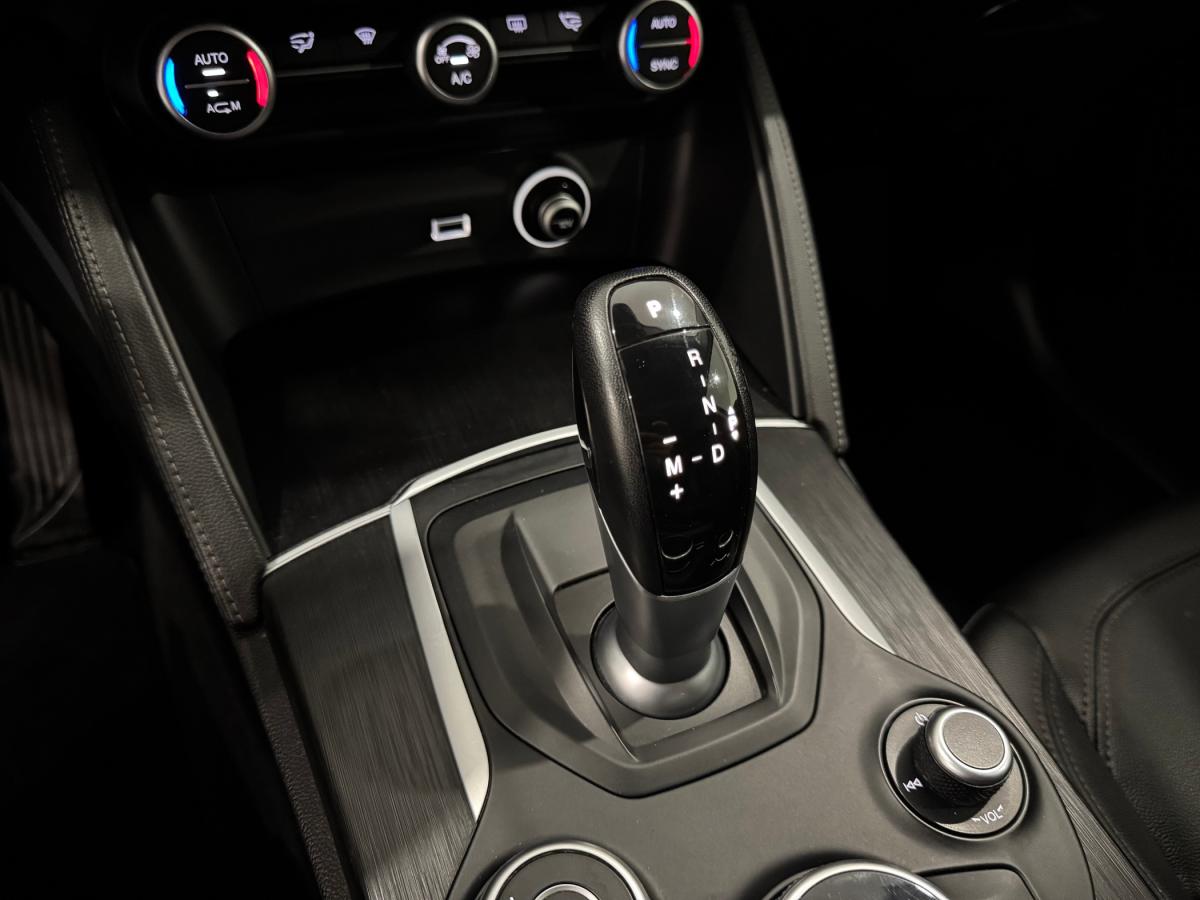 alfa-romeo-stelvio-2018-diesel-2143cc