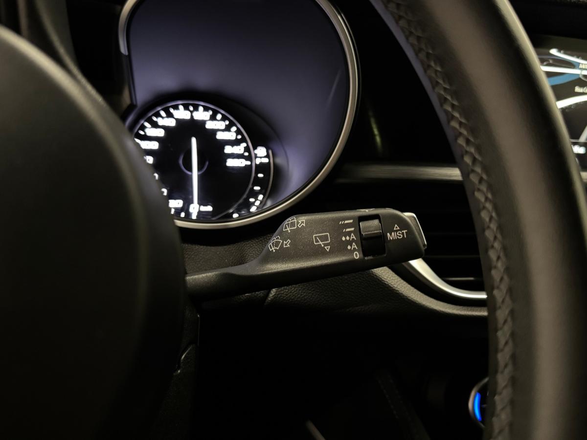 alfa-romeo-stelvio-2018-diesel-2143cc