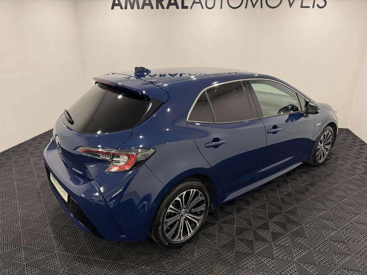 toyota-corolla-2020-hibrido-a-gasolina-1798cc