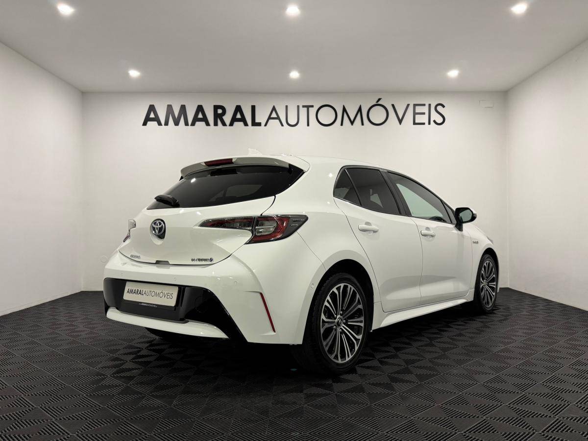 toyota-corolla-2019-hibrido-a-gasolina-1798cc
