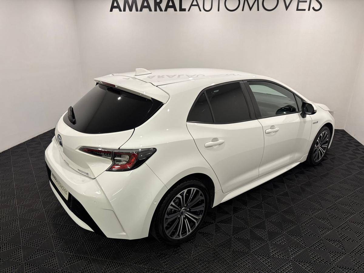 toyota-corolla-2019-hibrido-a-gasolina-1798cc