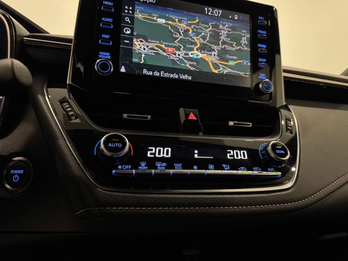 toyota-corolla-2019-hibrido-a-gasolina-1798cc
