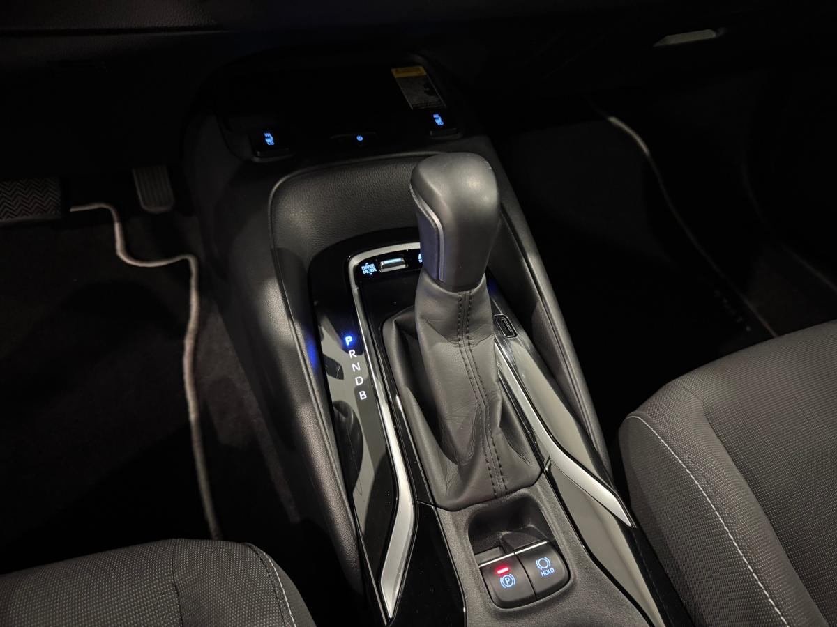 toyota-corolla-2019-hibrido-a-gasolina-1798cc