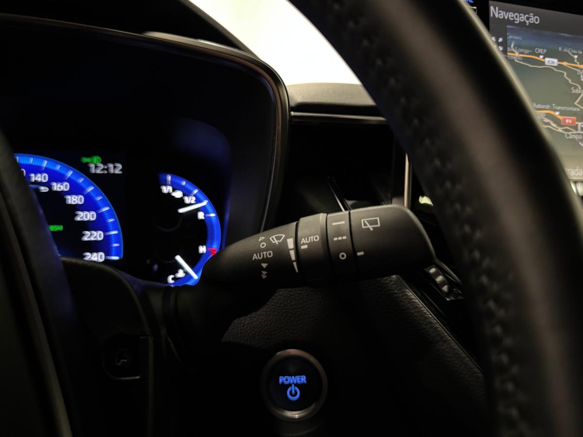 toyota-corolla-2019-hibrido-a-gasolina-1798cc