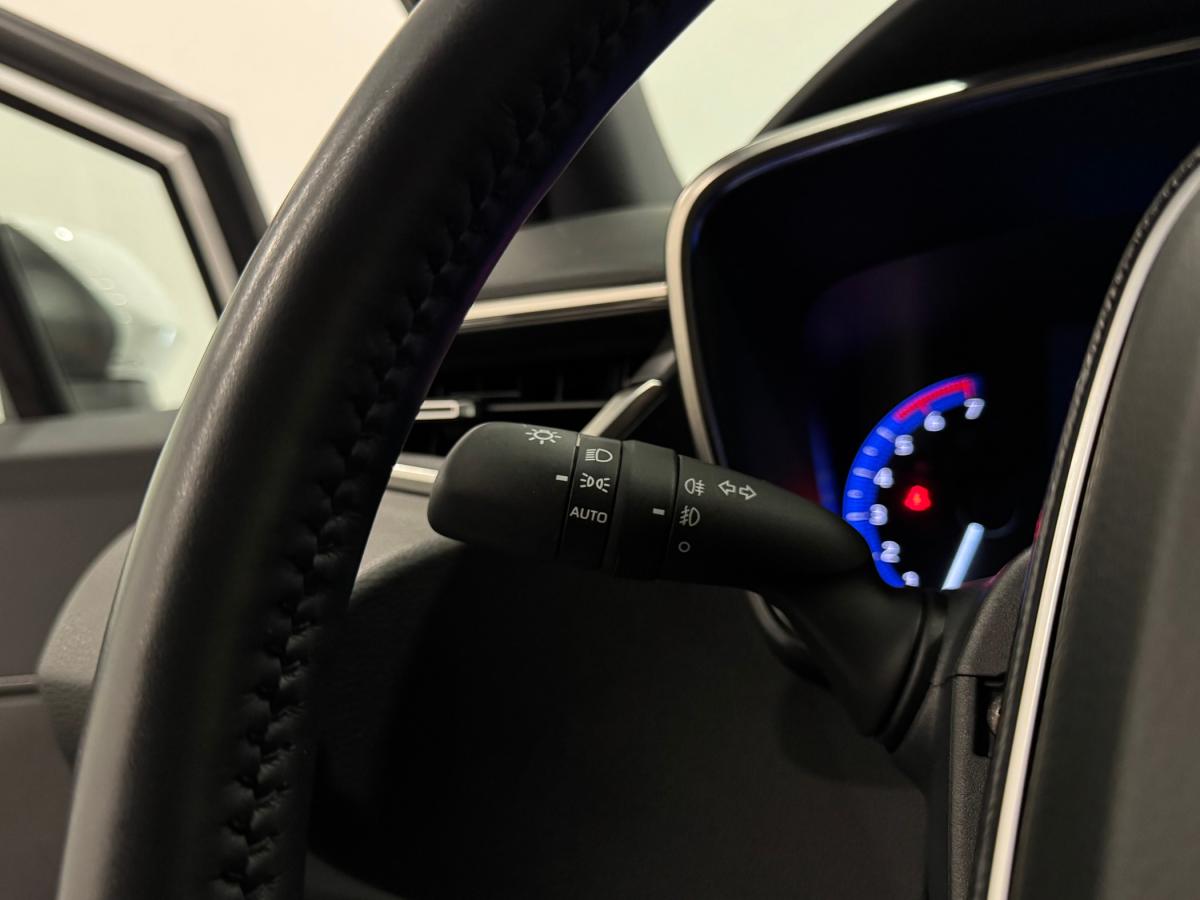 toyota-corolla-2019-hibrido-a-gasolina-1798cc