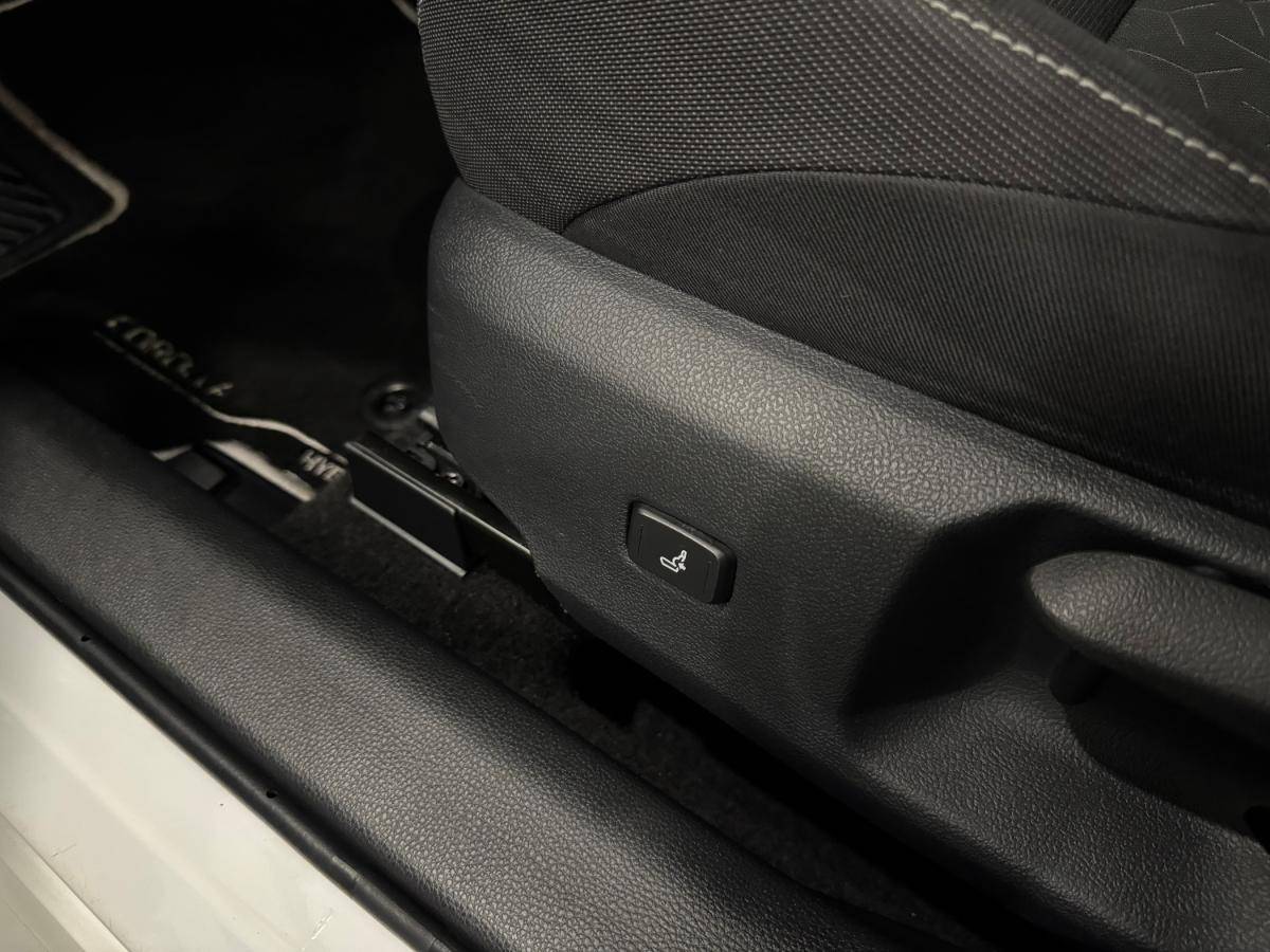 toyota-corolla-2019-hibrido-a-gasolina-1798cc