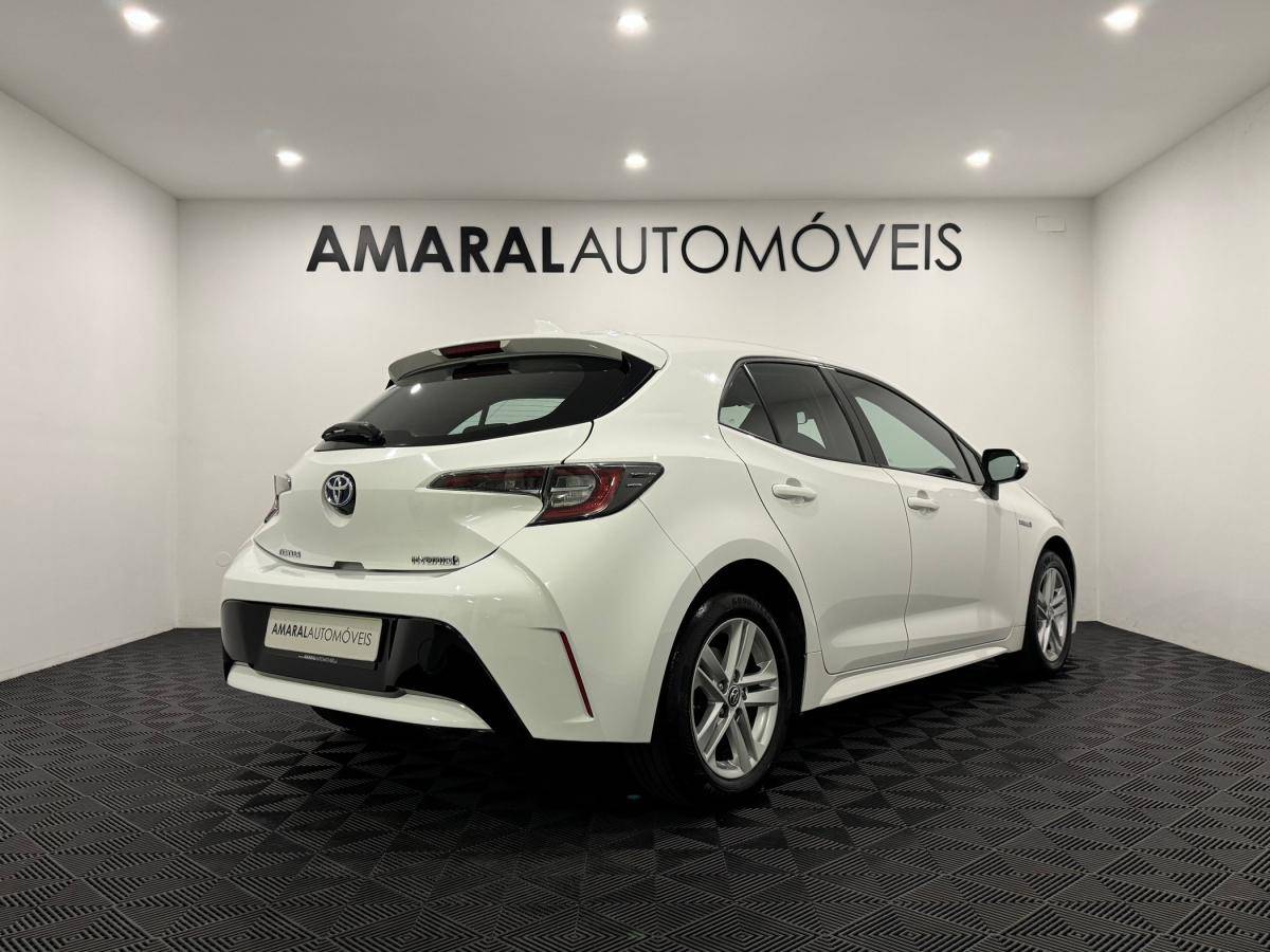 toyota-corolla-2021-hibrido-a-gasolina-1798cc