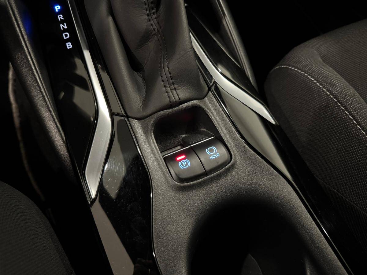 toyota-corolla-2021-hibrido-a-gasolina-1798cc