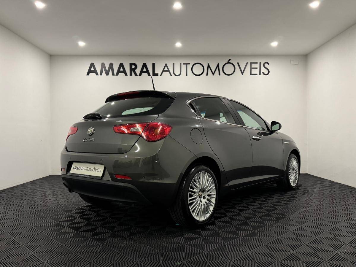 alfa-romeo-giulietta-2014-diesel-1598cc