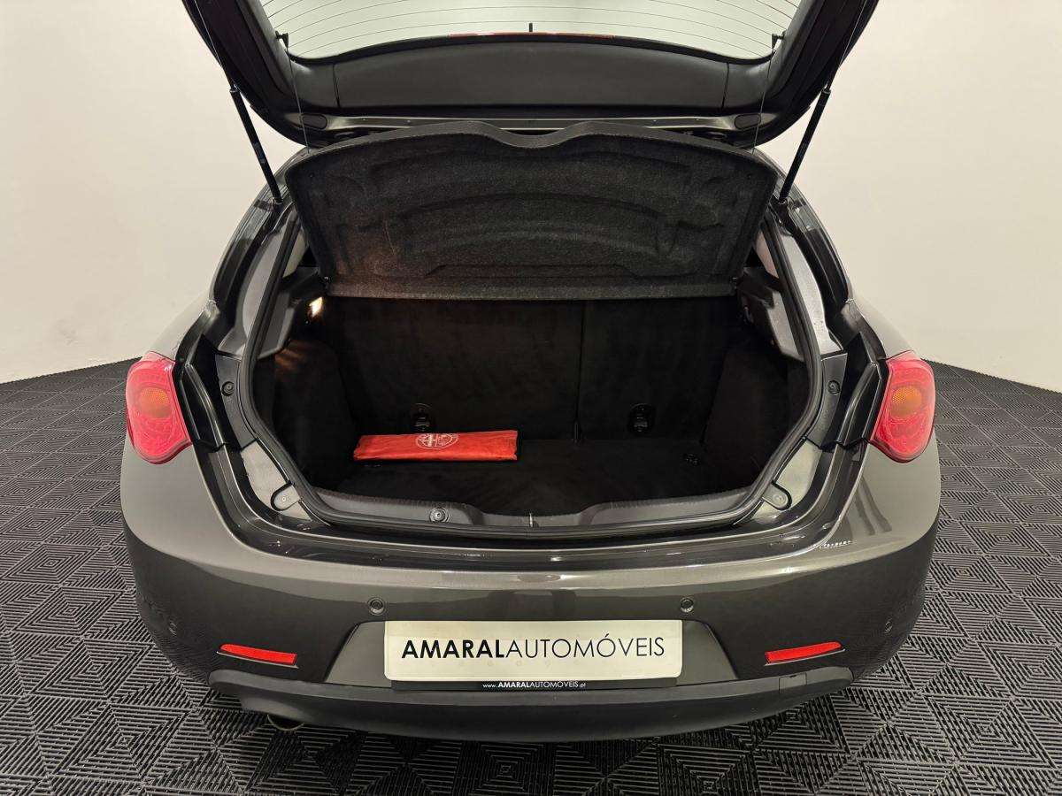 alfa-romeo-giulietta-2014-diesel-1598cc