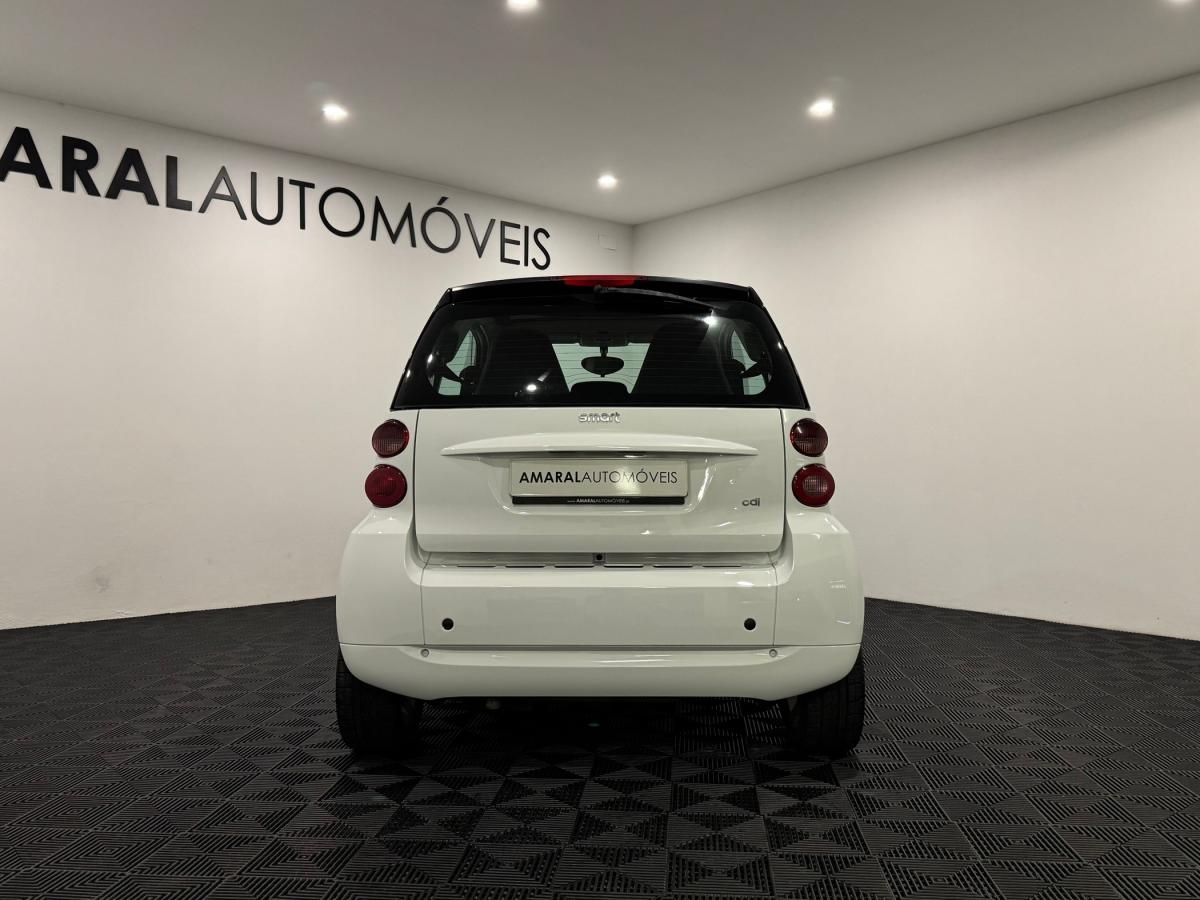 smart-fortwocoupe-2011-diesel-799cc