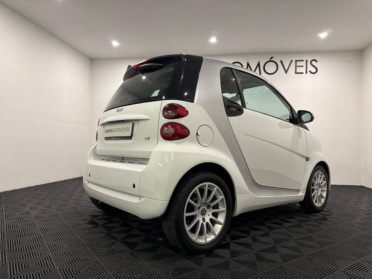 smart-fortwocoupe-2011-diesel-799cc