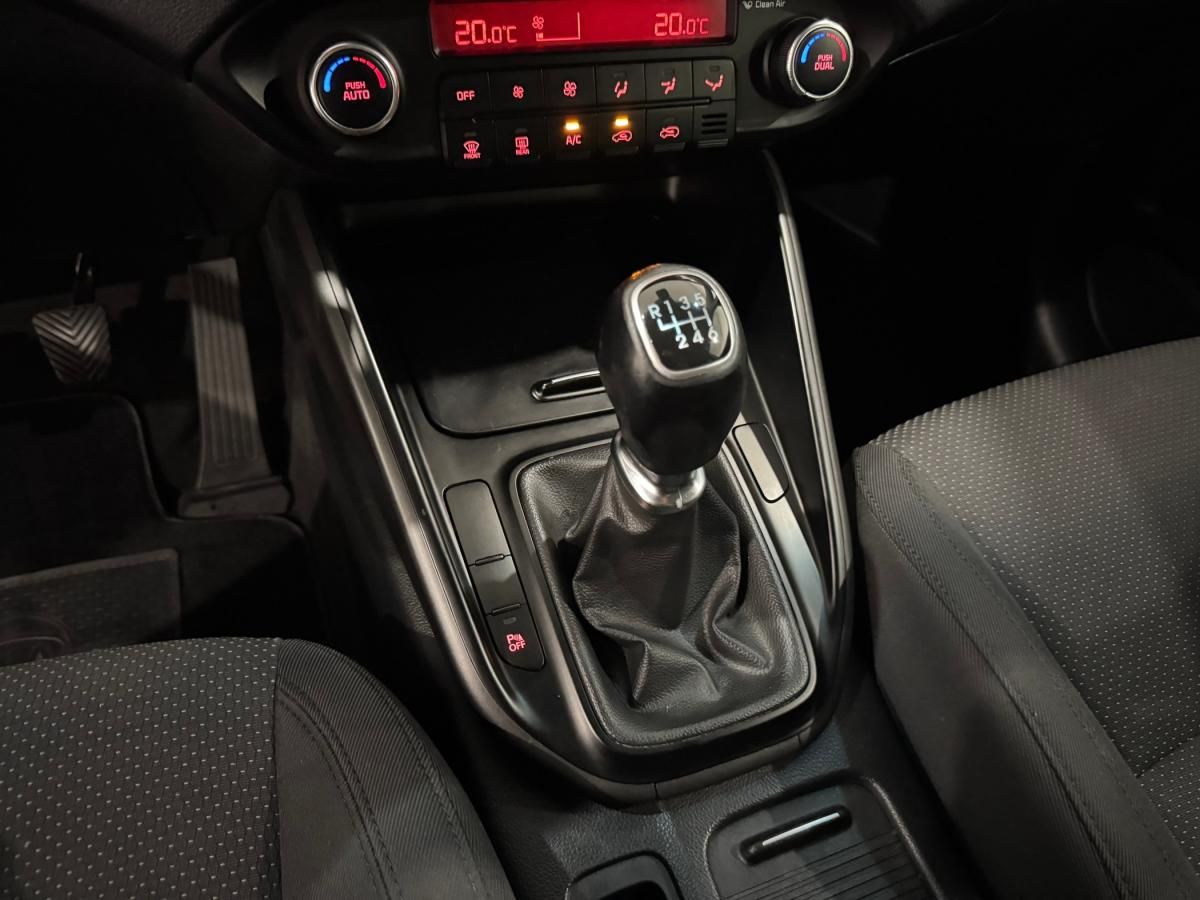 kia-carens-2015-diesel-1685cc