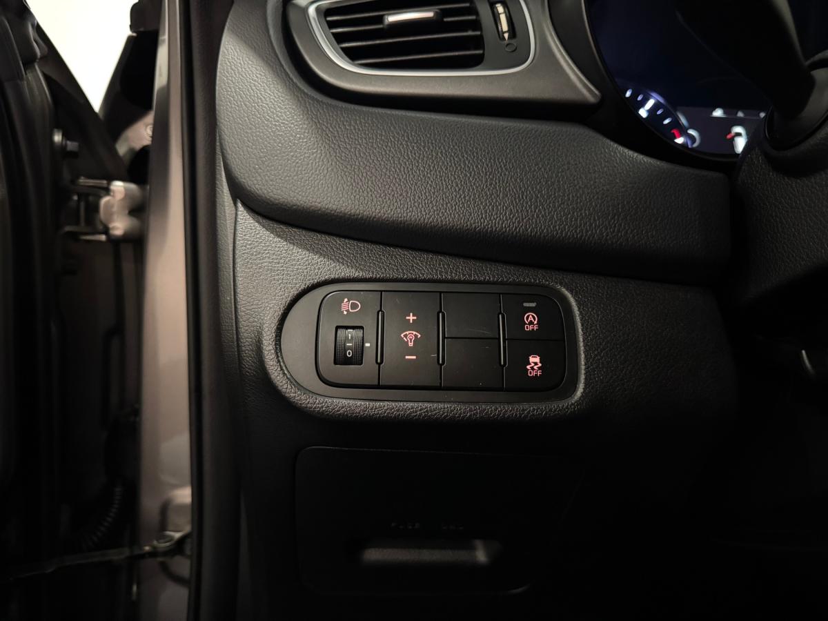 kia-carens-2015-diesel-1685cc