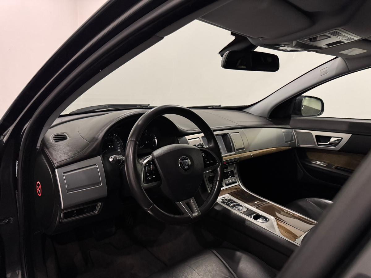 jaguar-xf-sportbrake-2014-diesel-2179cc