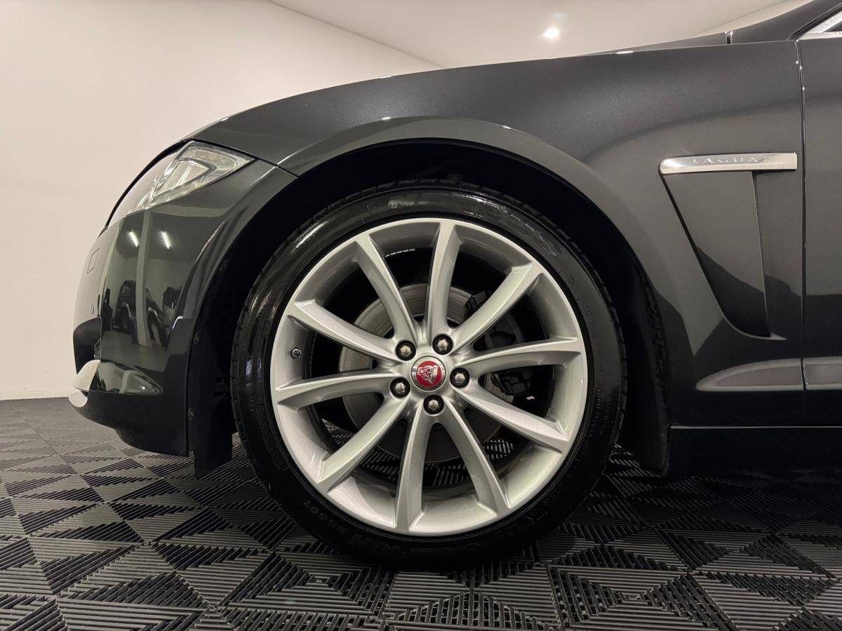 jaguar-xf-sportbrake-2014-diesel-2179cc