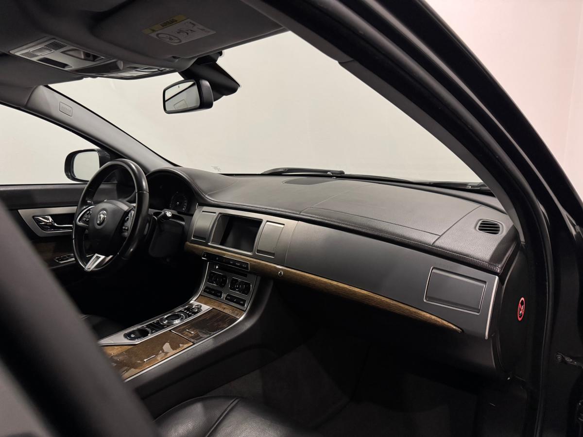 jaguar-xf-sportbrake-2014-diesel-2179cc