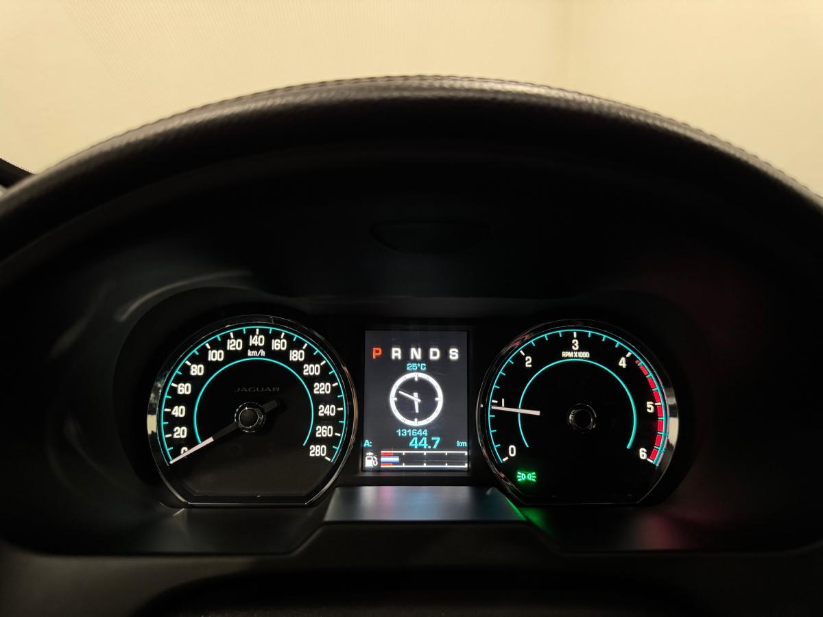 jaguar-xf-sportbrake-2014-diesel-2179cc
