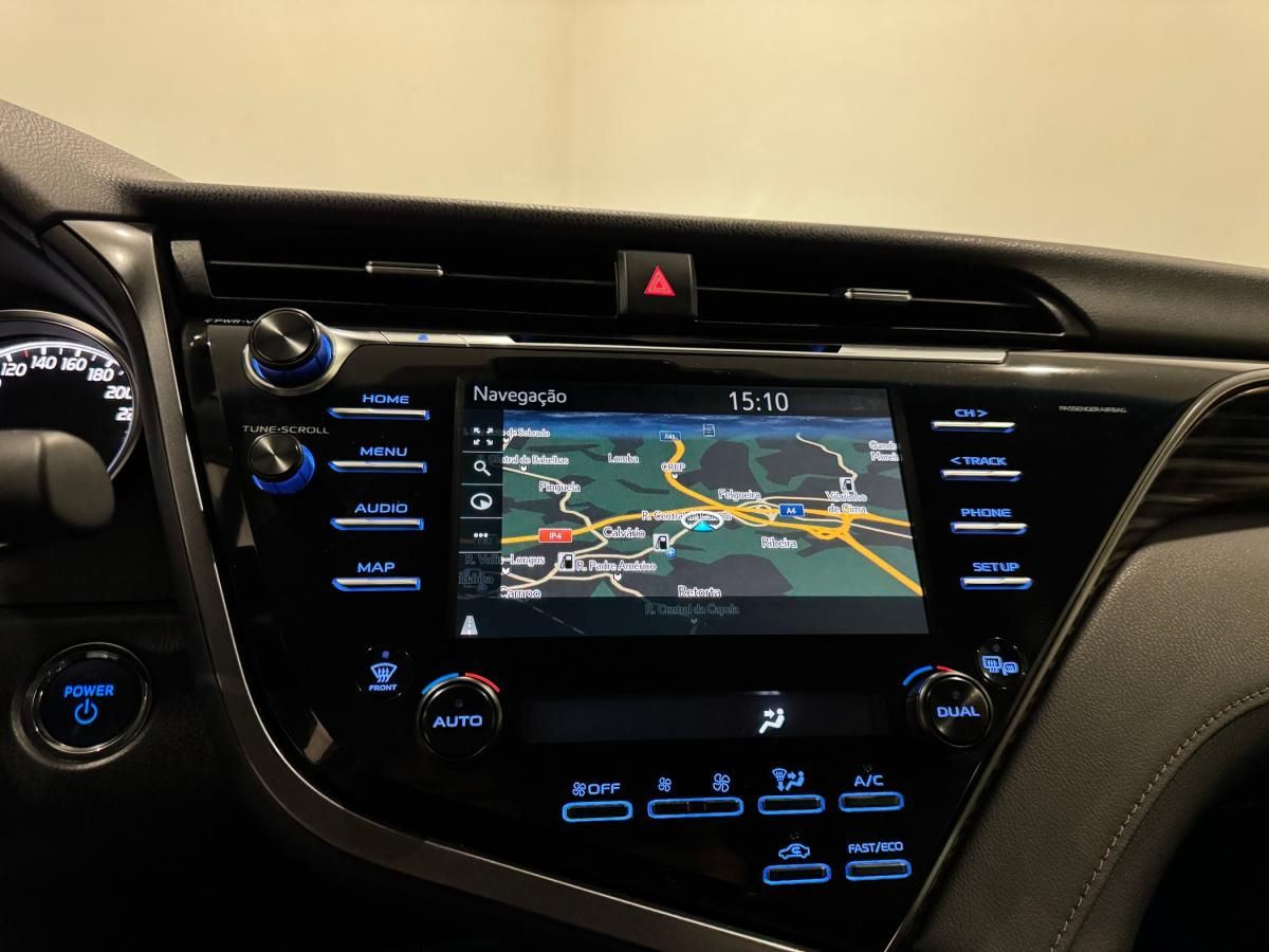 toyota-camry-2019-hibrido-a-gasolina-2487cc