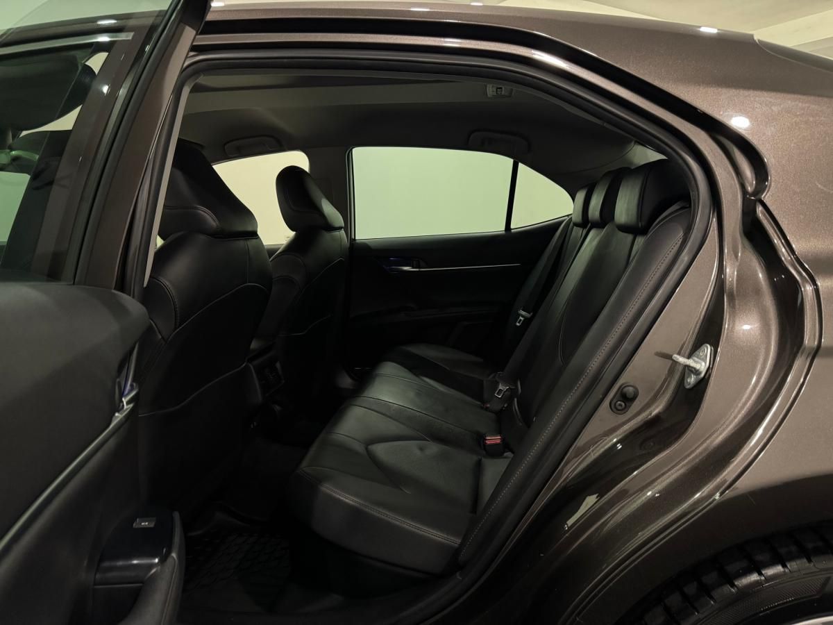 toyota-camry-2019-hibrido-a-gasolina-2487cc